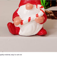 HKM-929939 Modern Resin Craft Christmas Ornaments - Festive Home Decoration