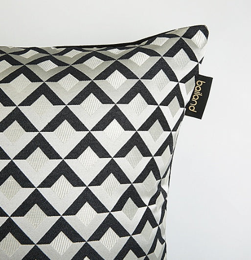 HKM-930643 Geometric Modern Minimalist Throw Pillow - 45x45cm & 50x50cm Options with Soft PP Cotton Filling