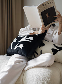 HKM-936787 Hand-Painted Black and White Embroidered Square Sofa Pillowcase - 30x50cm & 45x45cm Options