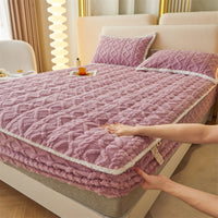 HKM-938707 Thermal Corn Velvet Quilt Fitted Sheet with Pillowcases - Available in Multiple Sizes