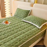 HKM-938707 Thermal Corn Velvet Quilt Fitted Sheet with Pillowcases - Available in Multiple Sizes