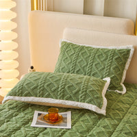 HKM-938707 Thermal Corn Velvet Quilt Fitted Sheet with Pillowcases - Available in Multiple Sizes