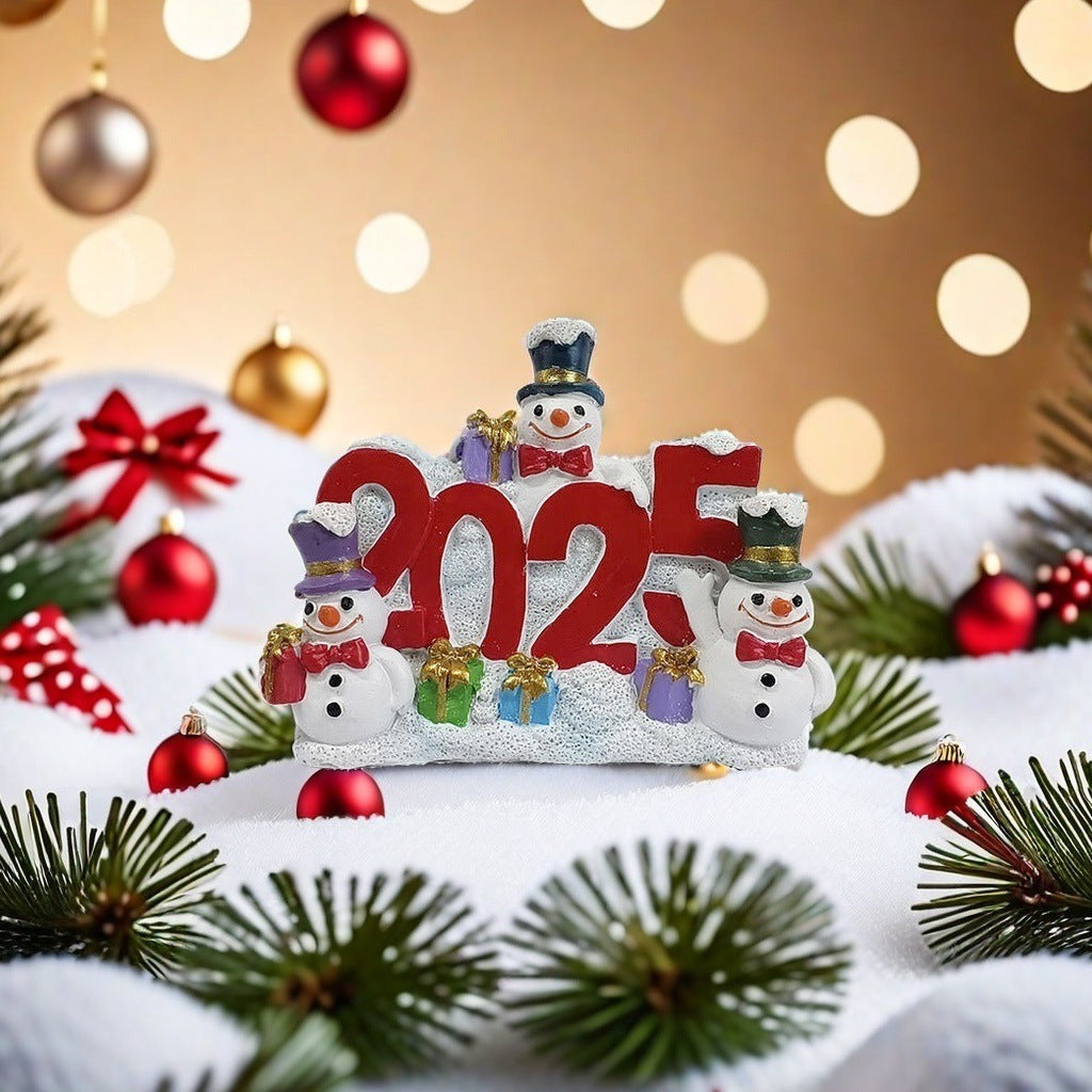 HKM-939475 Christmas Snowman Resin Pendant - Festive Ornament for Holiday Decor 5.3x3.5x10cm