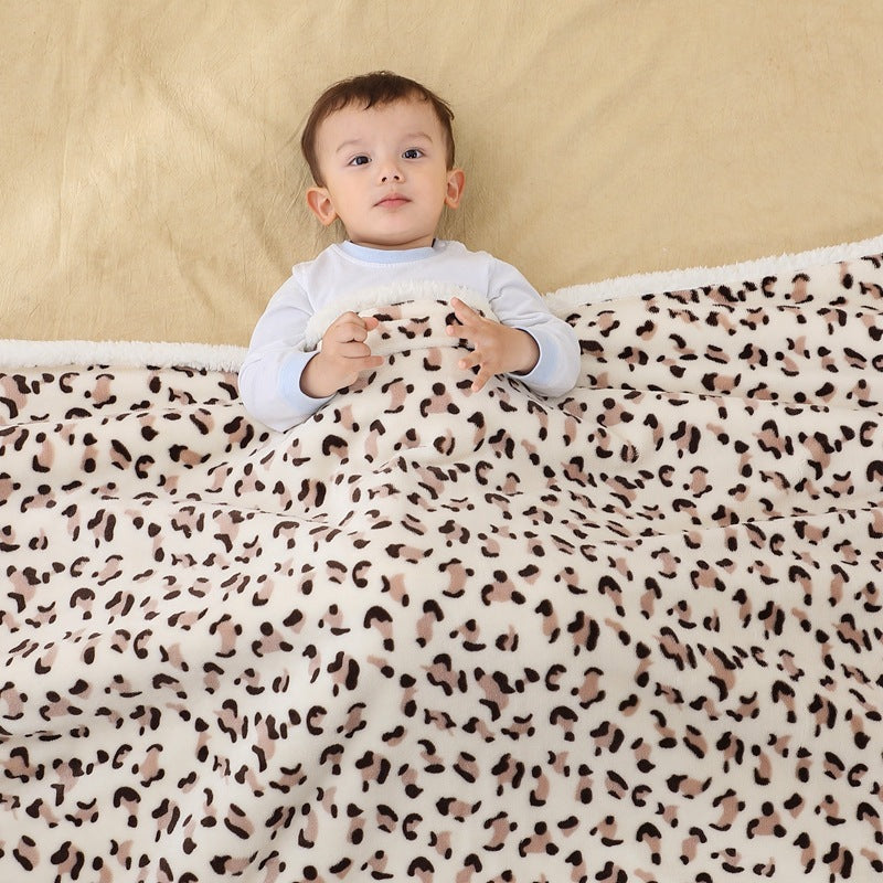 HKM-939859 Soft Avocado Coral Fleece Newborn Swaddling Blanket for All Seasons