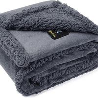 HKM-940307 Navy Blue Pet Lamb Wool Warm Blanket - Multiple Sizes Available