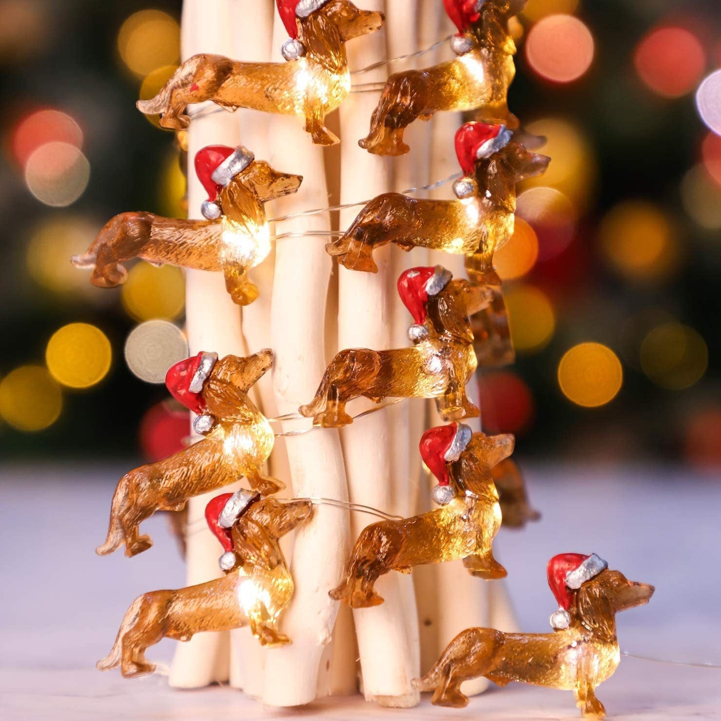 HKM-940819 Decorative Resin Sausage Dog String Lights for Festive Displays, Includes Battery Pack and Remote Control