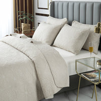 HKM-947603 European Style Double-Sided Embroidered Three-Piece Bedding Set with Pillowcases