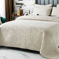 HKM-947603 European Style Double-Sided Embroidered Three-Piece Bedding Set with Pillowcases