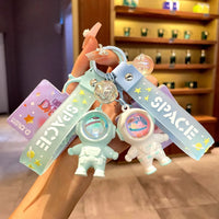 HKM-948755 Kawaii Astronaut 3D PVC Keychain - Cartoon Car Key Ring Accessory