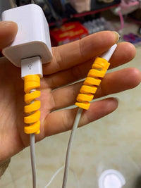 HKM-949459 Data Cable Protective Sleeve - Random Color, 3cm Plastic Length for Easy Cable Management