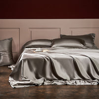 HKM-950547 25 lb Mulberry Silk Four Piece Bedding Set with Duvet Cover and Pillowcases