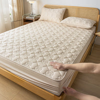 HKM-952211 Waterproof Mattress Cover with Dustproof Protection - Various Sizes Available