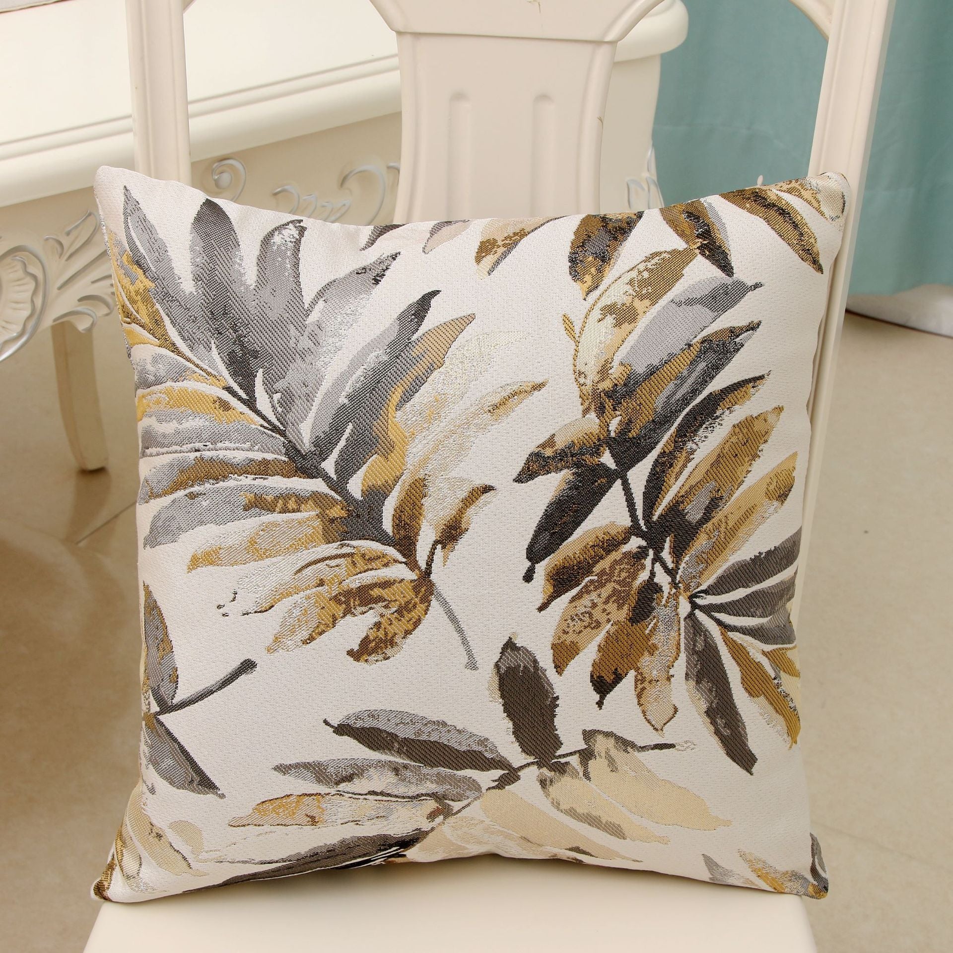 HKM-952915 Colorful Leaf Design Pillowcase with Soft Blended Fabric and PP Cotton Filling