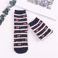 HKM-954131 Cozy Santa Claus Patterned Casual Socks for Spring, Summer, and Autumn