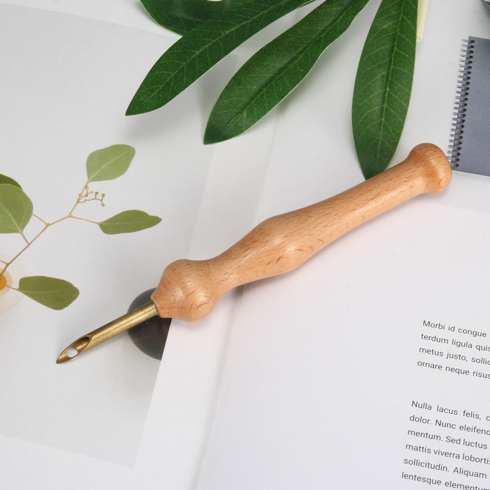 HKM-956499 Wooden Embroidery Needle Set with Threader - 14.8cm Poke Tool for Decorative Stitching