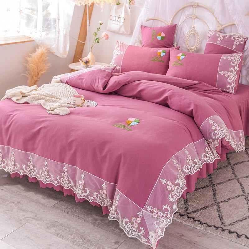 HKM-958291 Elegant Four-Piece Polyester Bedding Set in Various Styles and Colors