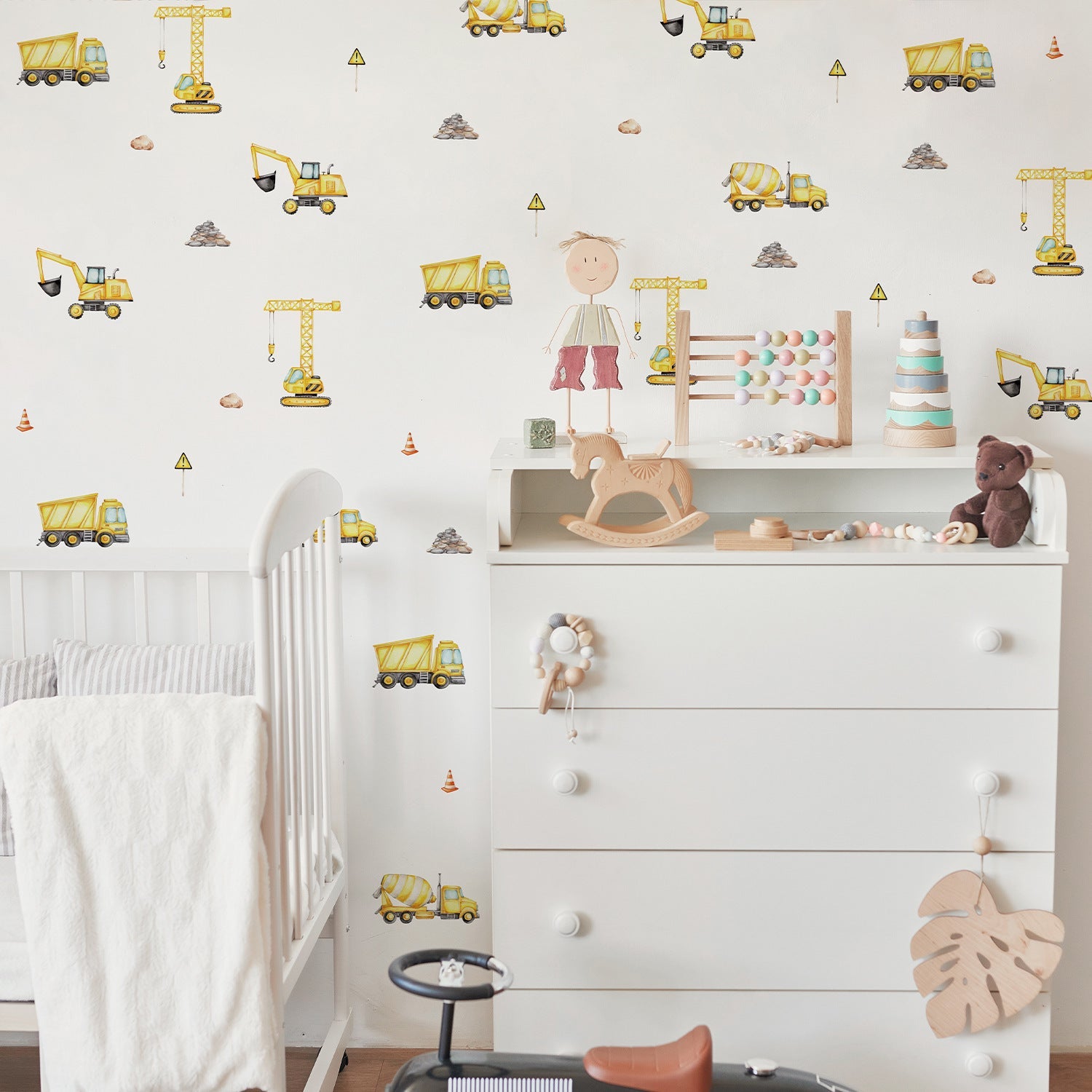 HKM-960211 Self-Adhesive Cartoon Excavator Truck Wall Stickers for Kids' Room - Set of 5 Pieces