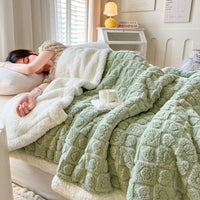 HKM-961747 Double Layer Berber Fleece Blanket - Heart-Shaped Cozy Cover, Available in Various Sizes and Colors
