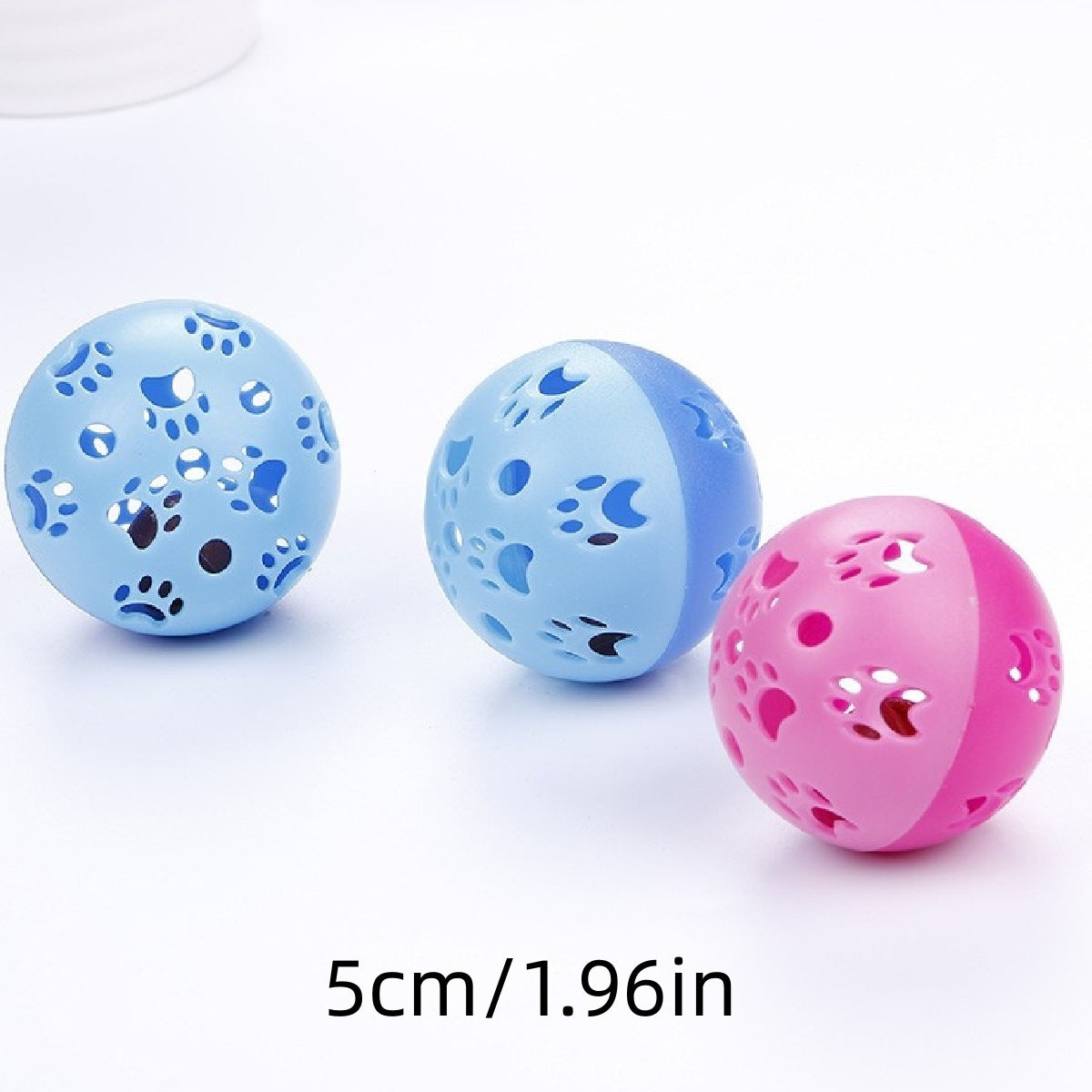 HKM-963027 Colored Plastic Cat Teasing Ball with Bell for Engaging Playtime