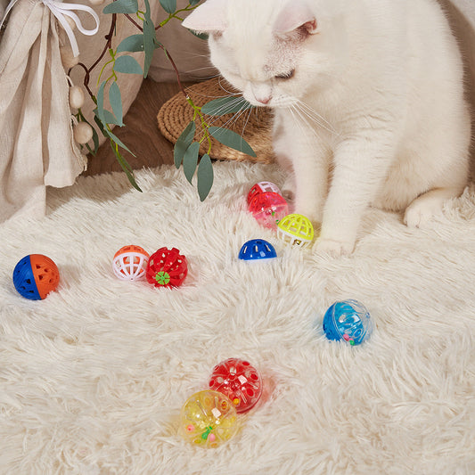 HKM-963027 Colored Plastic Cat Teasing Ball with Bell for Engaging Playtime