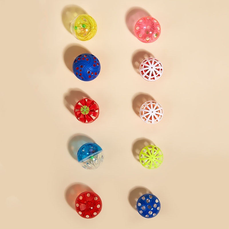 HKM-963027 Colored Plastic Cat Teasing Ball with Bell for Engaging Playtime