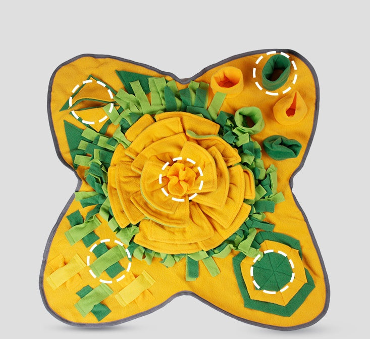 KTX-965267 Dog Sniffing Treasure Hunt Mat – Flower Shaped Design for Mental Stimulation and Energy Release