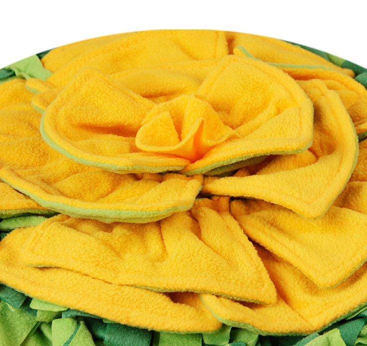 KTX-965267 Dog Sniffing Treasure Hunt Mat – Flower Shaped Design for Mental Stimulation and Energy Release