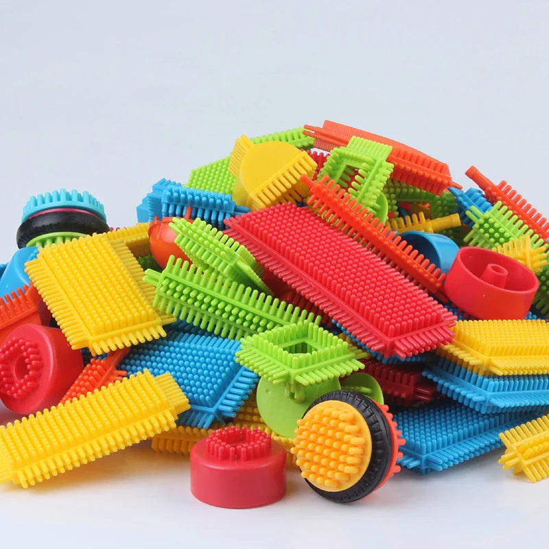 HKM-965459 Creative Farm Theme DIY Building Blocks Set, 30-Piece Bristle Construction Toy for Ages 3 and Up, Modern Design, Educational Fun