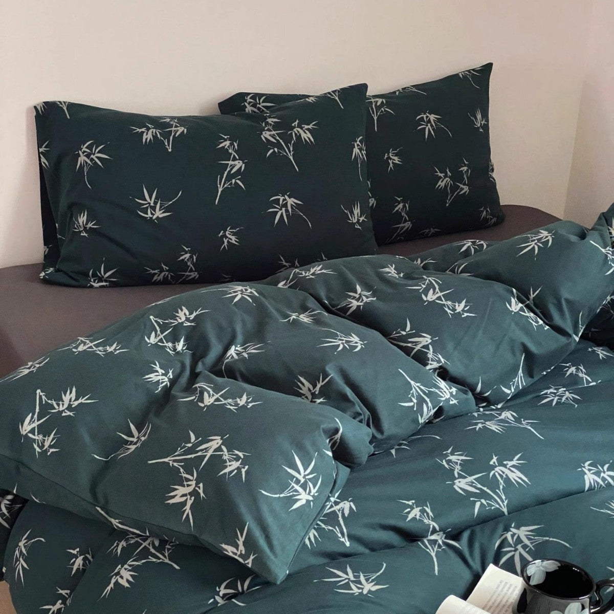 HKM-965715 Cotton Knitted Printed Four-Piece Bedding Set with Geometric, Floral, and Animal Patterns