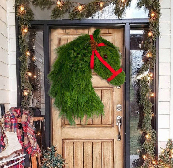 HKM-966483 Farmhouse Christmas Wreath with Double Horse Head Design and Simulation Pine Branches