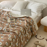 HKM-967187 Cozy Korean Jacquard Coral Fleece Blanket for Autumn and Winter, Soft and Comfortable Throw