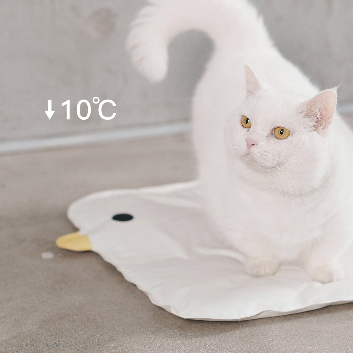 HKM-979731 Pet Cooling Mat for Dogs and Cats - Washable and Portable Temperature-Reducing Sleep Pad