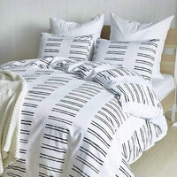 HKM-979859 Three-Piece Modern Floral Quilt Cover Set with Pillowcases, Multiple Sizes Available