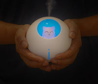 HKM-983315 Cute Planet Cat Night Light Humidifier with USB - Silent Spray, 220ml Capacity for Home Office