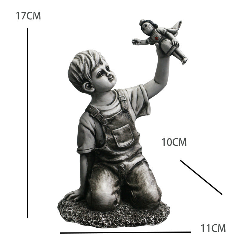 HKM-985235 Little Girl With Balloon Resin Art Sculpture for Modern Living Room Décor
