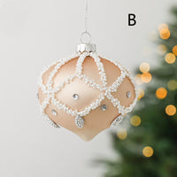 HKM-986899 Hand-Painted Glass Ball Christmas Ornaments for Tree Decoration in Champagne and White