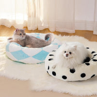 HKM-987731 Cozy Round Donut Cat Bed for Indoor Cats and Small Dogs, 23-Inch Washable Plush with Non-Slip Base