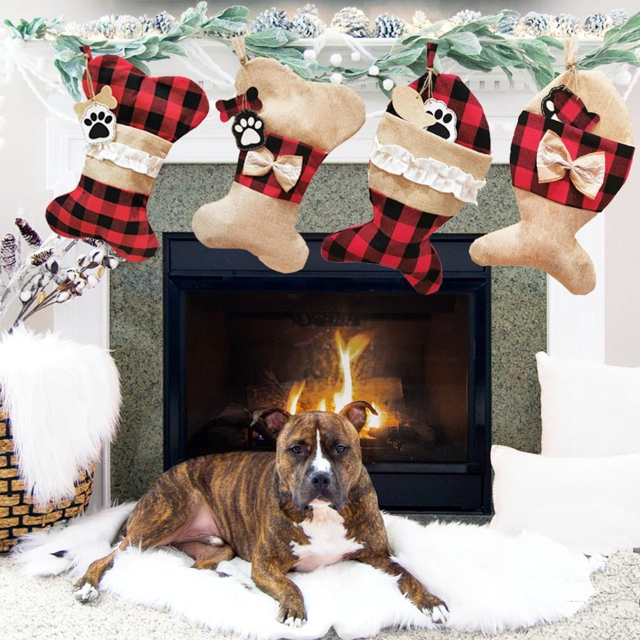 HKM-990355 Christmas-Themed Pet Socks with Bone and Fish Patterns in Black and Red Grid