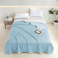 HKM-993043 Ultra Soft Reversible Comforter with Soundwave Design - Lightweight All-Season Bedding for Hot Sleepers, Machine Washable