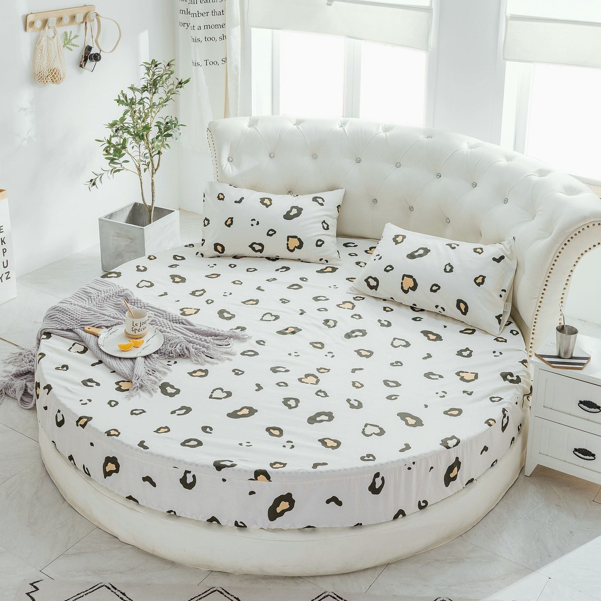 HKM-995155 Cotton Round Bed Sheet Set with Pillowcase – Simple Floral Design, 200cm x 200cm
