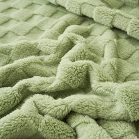 HKM-995347 Four Seasons Multifunctional Soft Polyester Fiber Blanket in Various Sizes and Colors