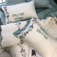 HKM-999571 Silky Soft Embroidered Quilt Bedding Set with Floral and Plant Patterns, Available in Multiple Sizes