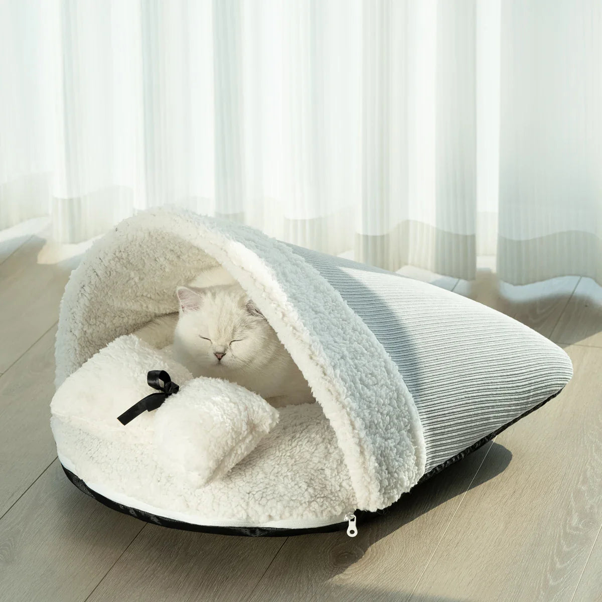 HKM-783443 Eco-Friendly Plush Semi-Circle Cat Bed for Winter Comfort, Soft Warm Sleeping Nest for Small Animals